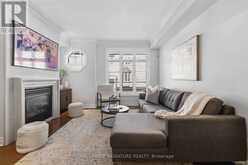31 FURROW LANE | Toronto Ontario | Slide Image Ten