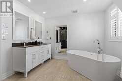 31 FURROW LANE | Toronto Ontario | Slide Image Thirty-six