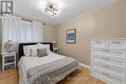 20 RIDGE POINT DRIVE | St. Catharines Ontario | Slide Image Six