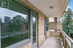 17 - 8 CORINTH GARDENS | Toronto Ontario | Slide Image Twenty-five