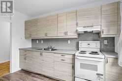 17 - 8 CORINTH GARDENS | Toronto Ontario | Slide Image Nine