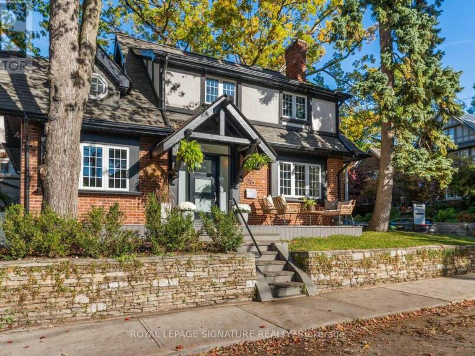 36 DUART PARK ROAD, Toronto, Ontario M4E 1J2