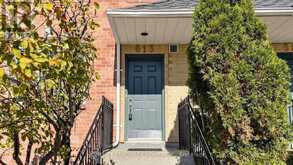 613 - 75 WELDRICK ROAD E | Richmond Hill Ontario | Slide Image Three