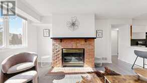 613 - 75 WELDRICK ROAD E | Richmond Hill Ontario | Slide Image Eight