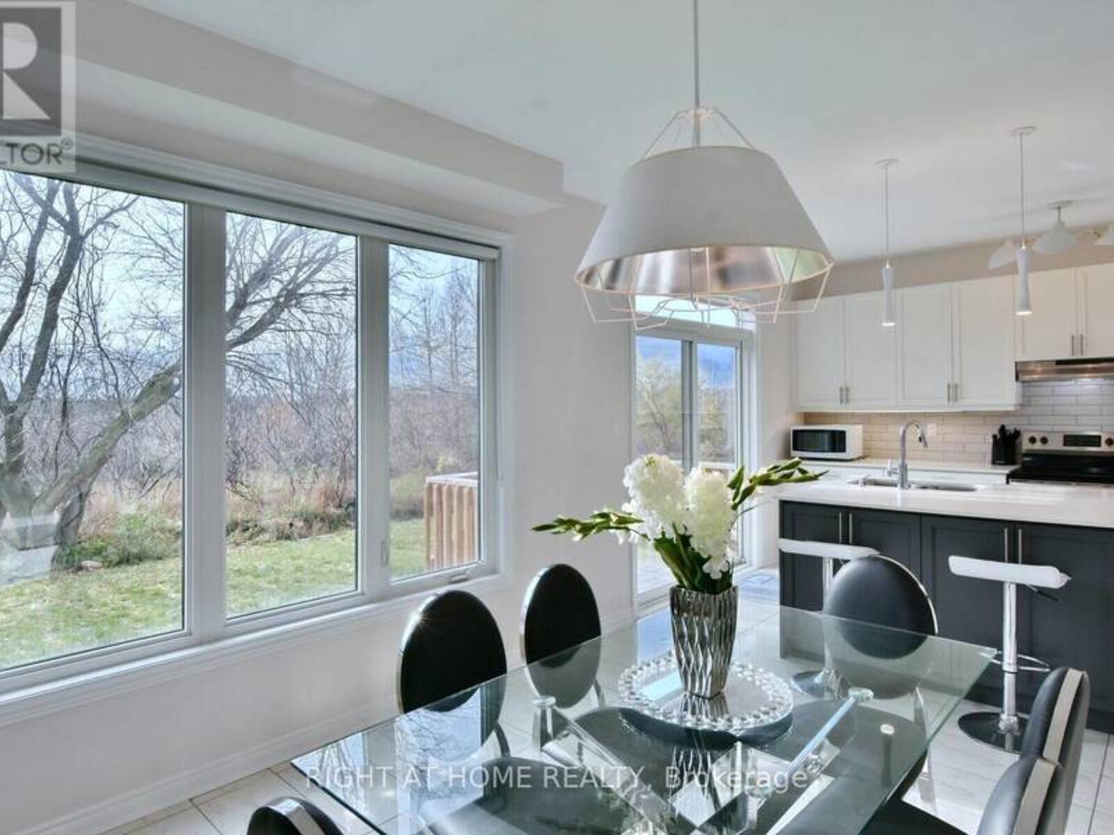 94 KIRBY AVENUE, Collingwood, Ontario L9Y 4B6