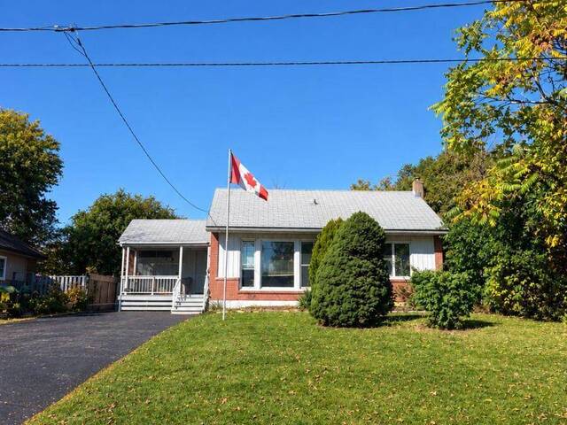 153 OLIVER PLACE Oakville Ontario, L6H 1K9 - 5 Bedrooms Home For Sale