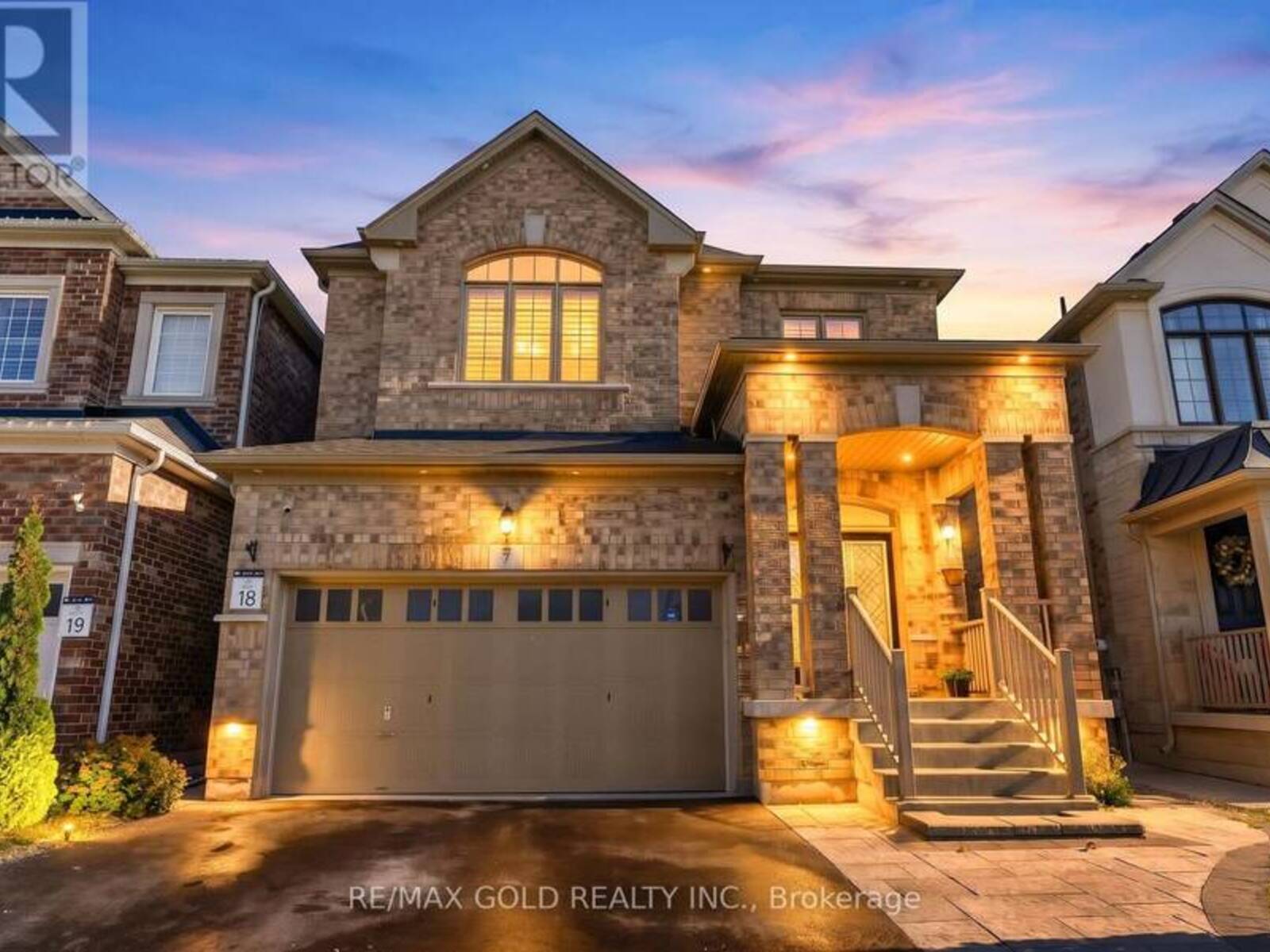 7 VETCH STREET, Brampton, Ontario L6Y 0E3