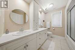 95 TOLLGATE DRIVE | Ancaster Ontario | Slide Image Thirty