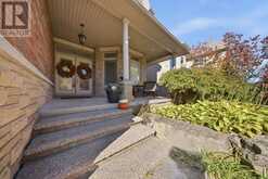 95 TOLLGATE DRIVE | Ancaster Ontario | Slide Image Four