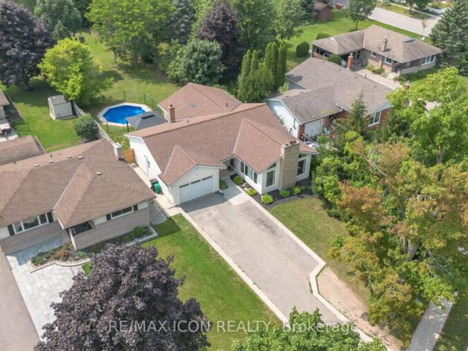218 NORTHUMBERLAND STREET, Ayr, Ontario N0B 1E0