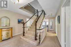 15 THEOBALDS CIRCLE | Richmond Hill Ontario | Slide Image Nineteen