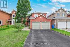 591 PLANTATION GATE | Newmarket Ontario | Slide Image Three