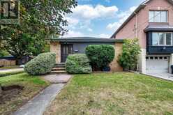 454 RIMILTON AVENUE | Toronto Ontario | Slide Image Seven
