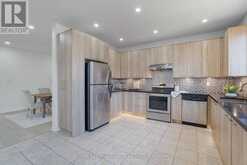 34 PIKE LANE | Markham Ontario | Slide Image Nineteen