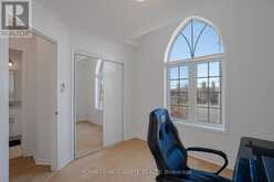 34 PIKE LANE | Markham Ontario | Slide Image Thirty-four