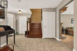 184 LOCHEED DRIVE | Hamilton Ontario | Slide Image Three