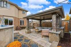 184 LOCHEED DRIVE | Hamilton Ontario | Slide Image Forty