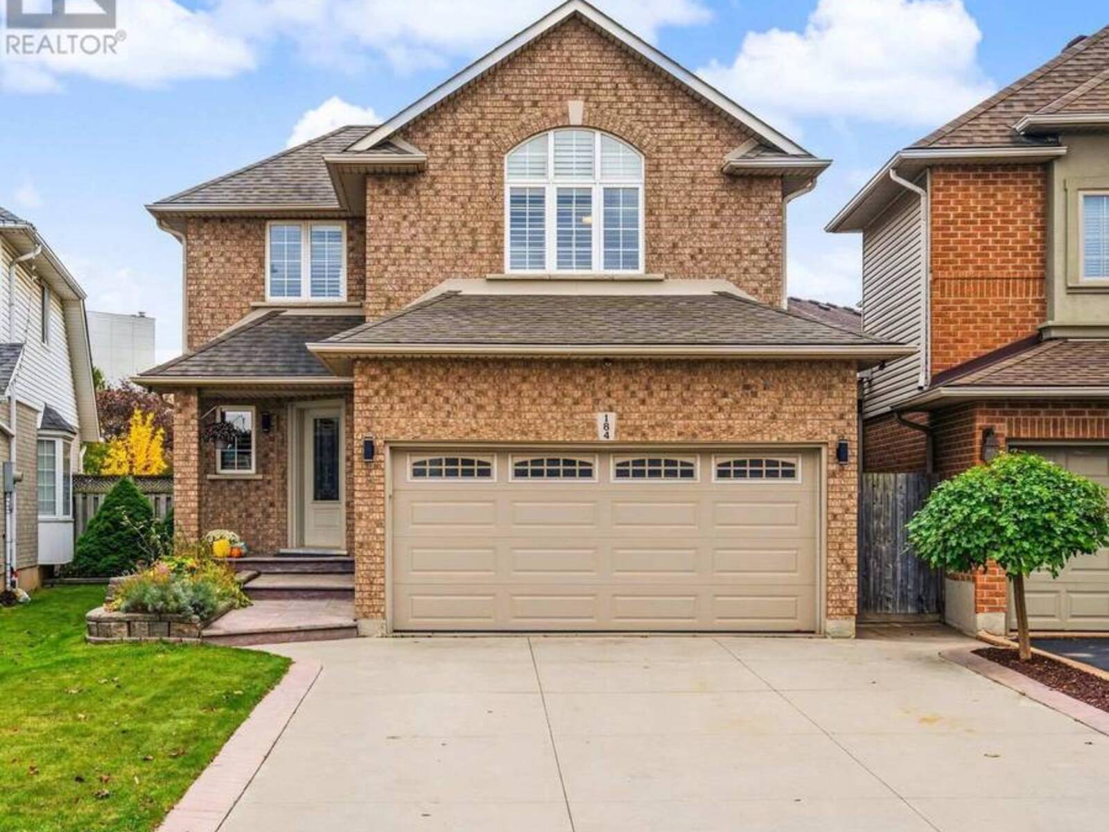184 LOCHEED DRIVE, Hamilton, Ontario L8T 5A5