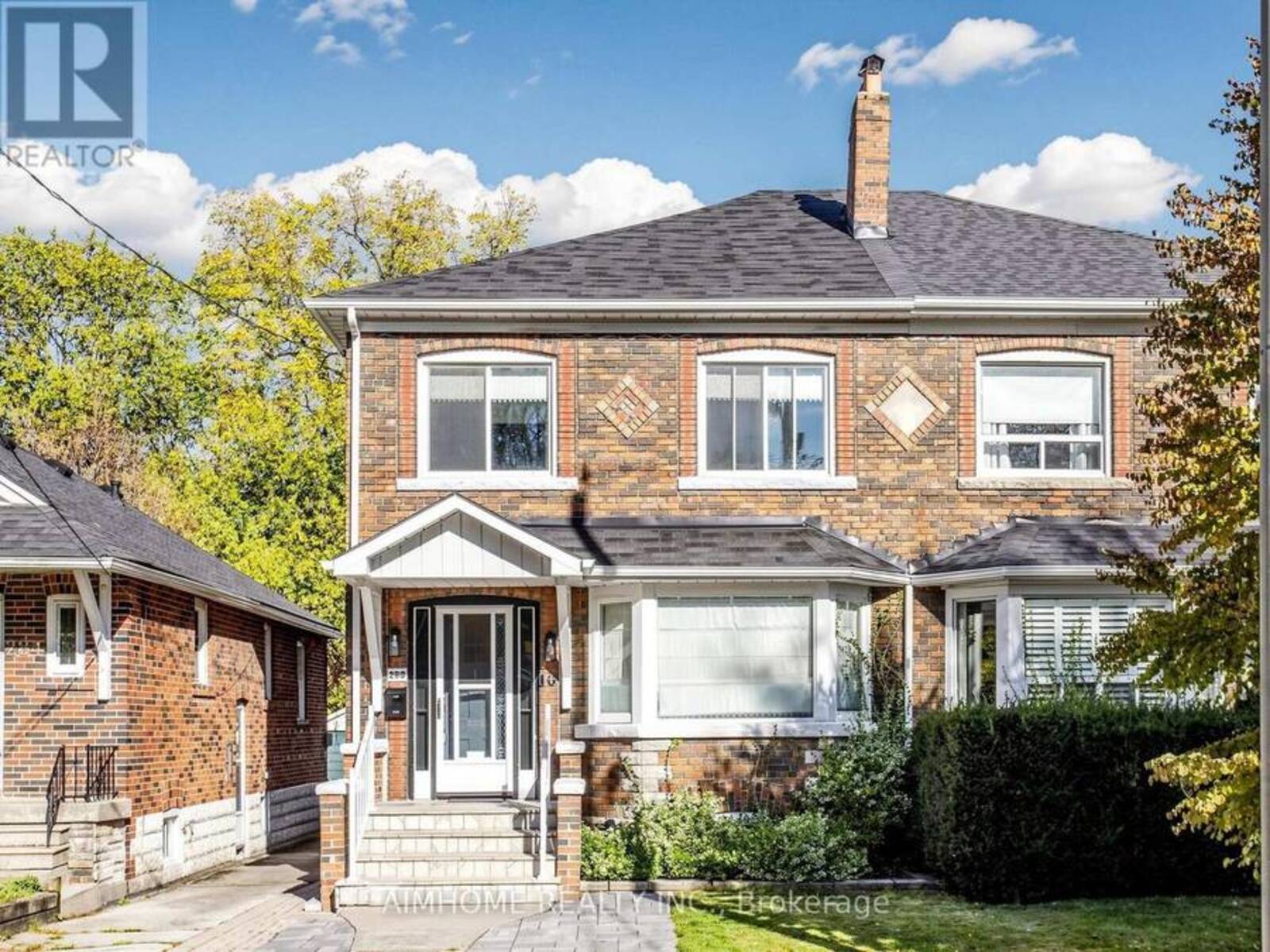 280 FAIRLAWN AVENUE, Toronto, Ontario M5M 1T1
