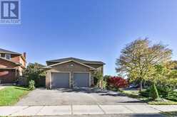1225 WINTERBOURNE DRIVE | Oakville Ontario | Slide Image Three