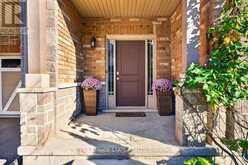 9 BLOOM CRESCENT | Hamilton Ontario | Slide Image Thirteen