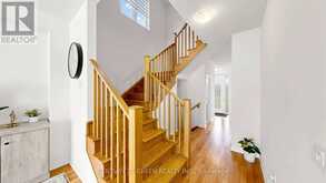 135 FAIREY CRESCENT | Hamilton Ontario | Slide Image Six
