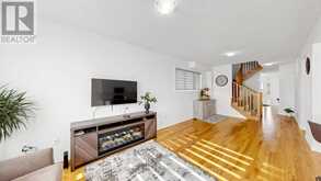 135 FAIREY CRESCENT | Hamilton Ontario | Slide Image Seven