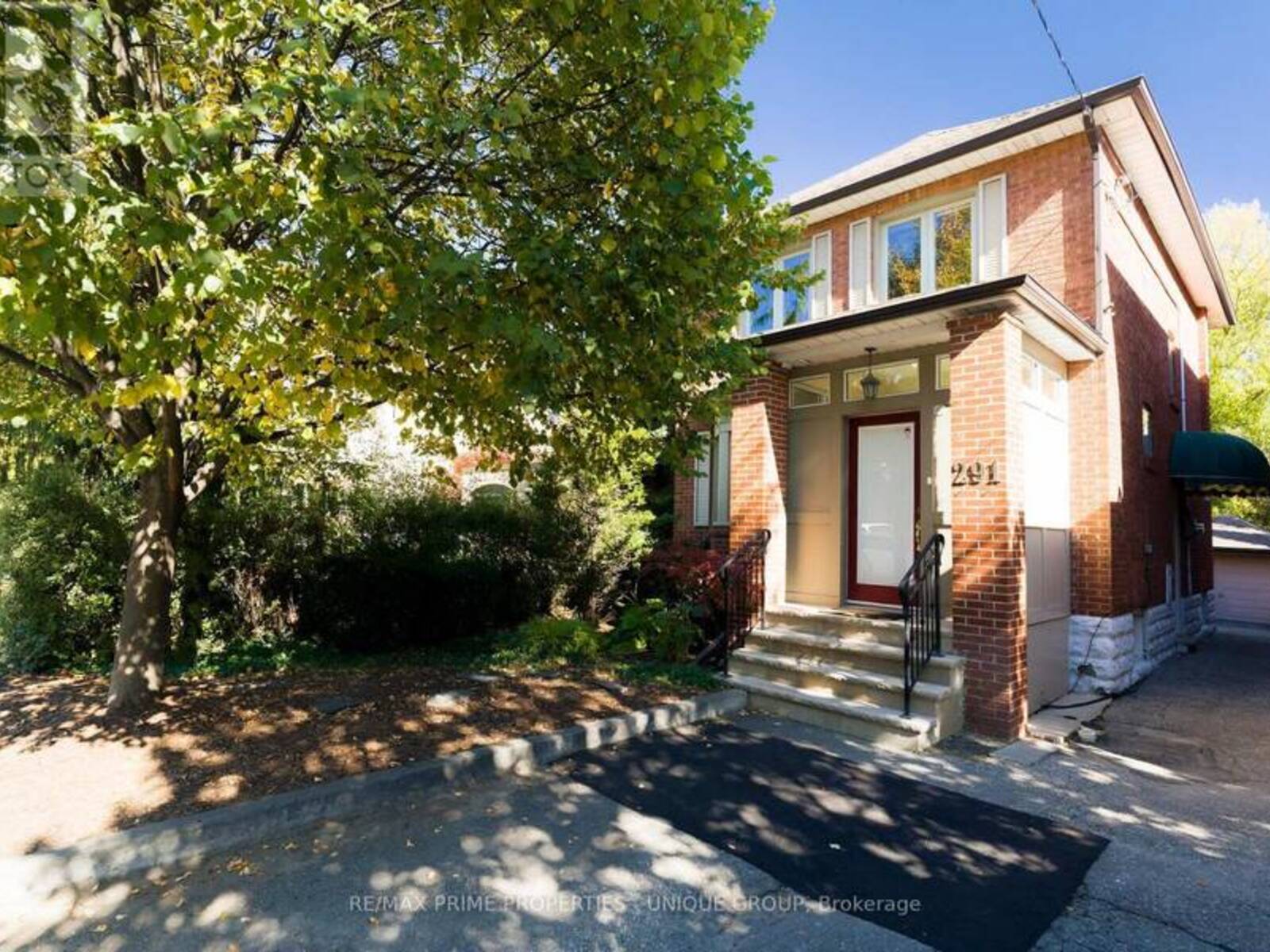 291 JEDBURGH ROAD, Toronto, Ontario M5M 3K5