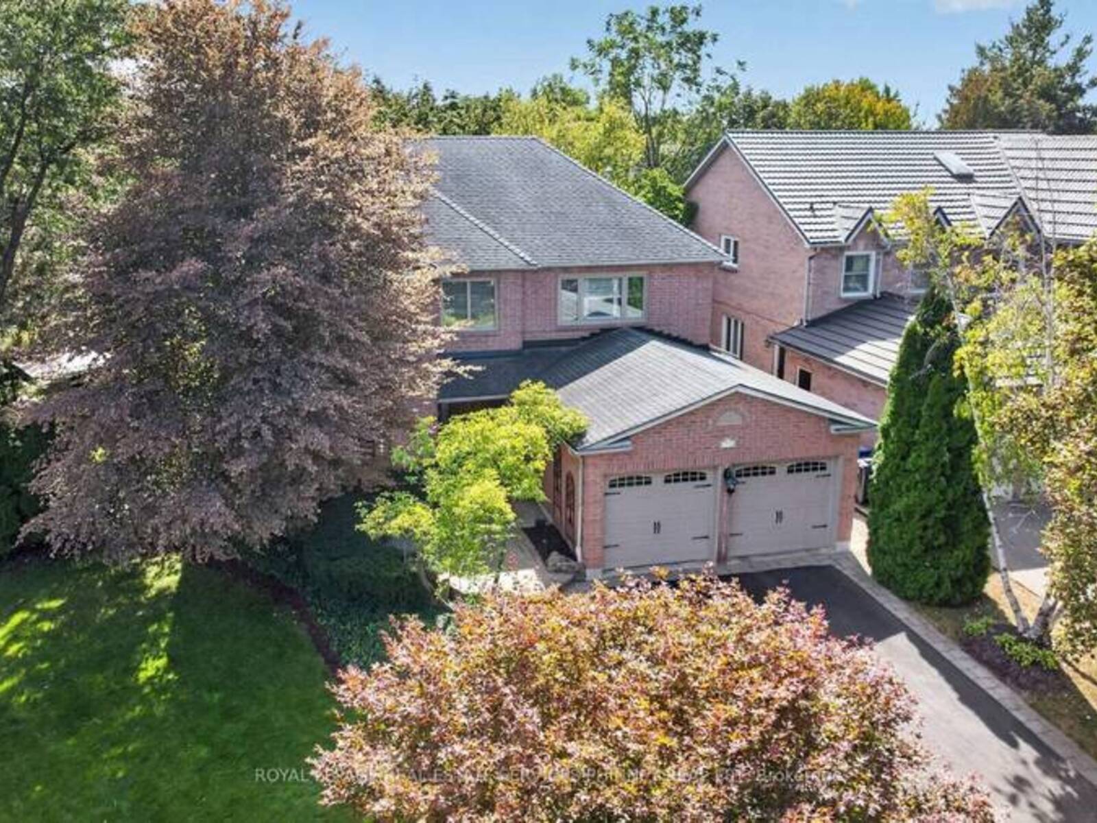 1572 FLAMBOROUGH CIRCLE, Mississauga, Ontario L5M 3M6