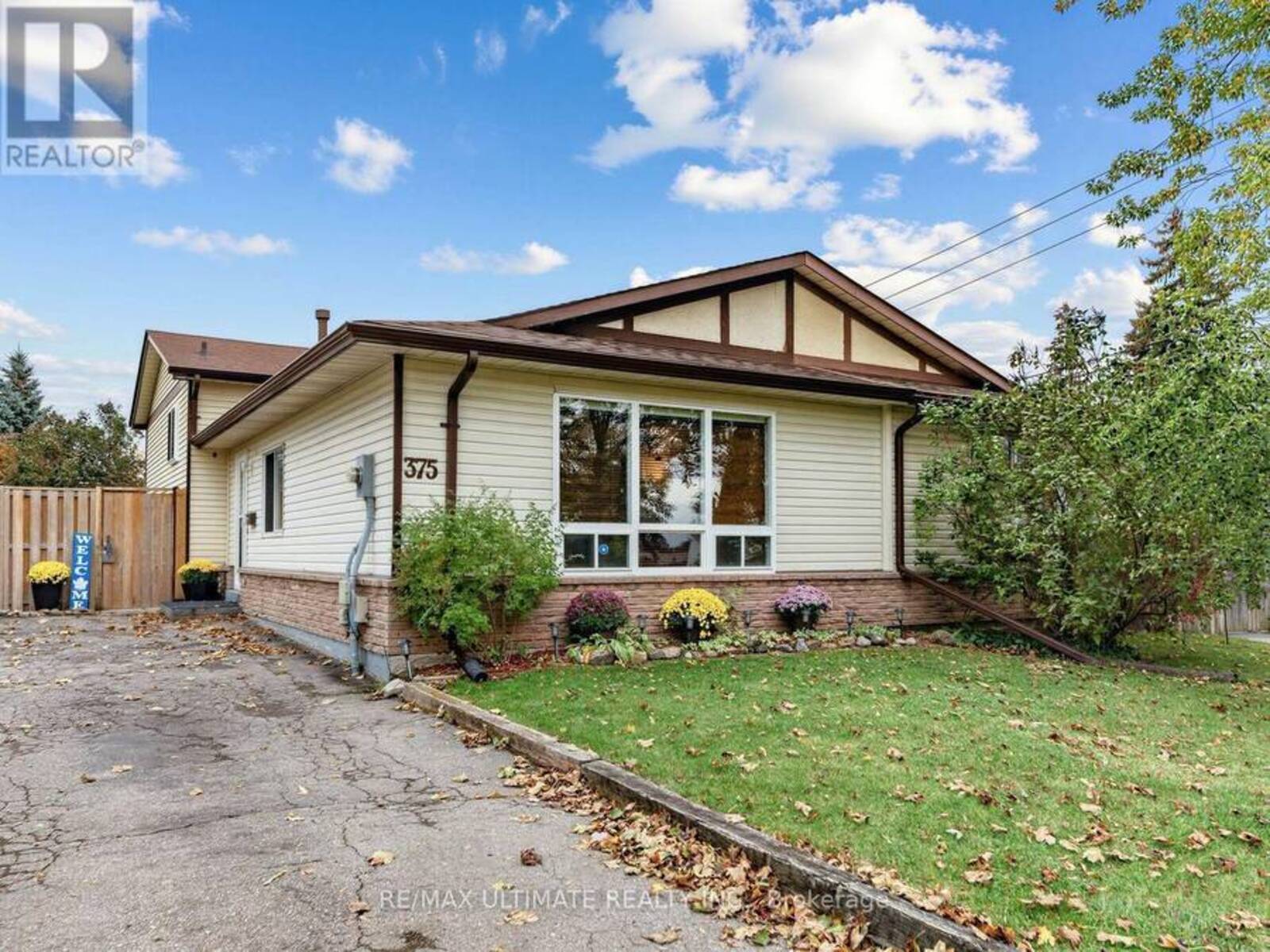 375 CALVERT COURT, Oshawa, Ontario L1J 6X7