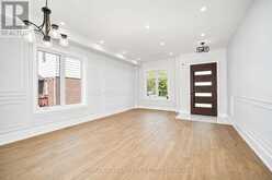27 SUNDRIDGE DRIVE | Toronto Ontario | Slide Image Five