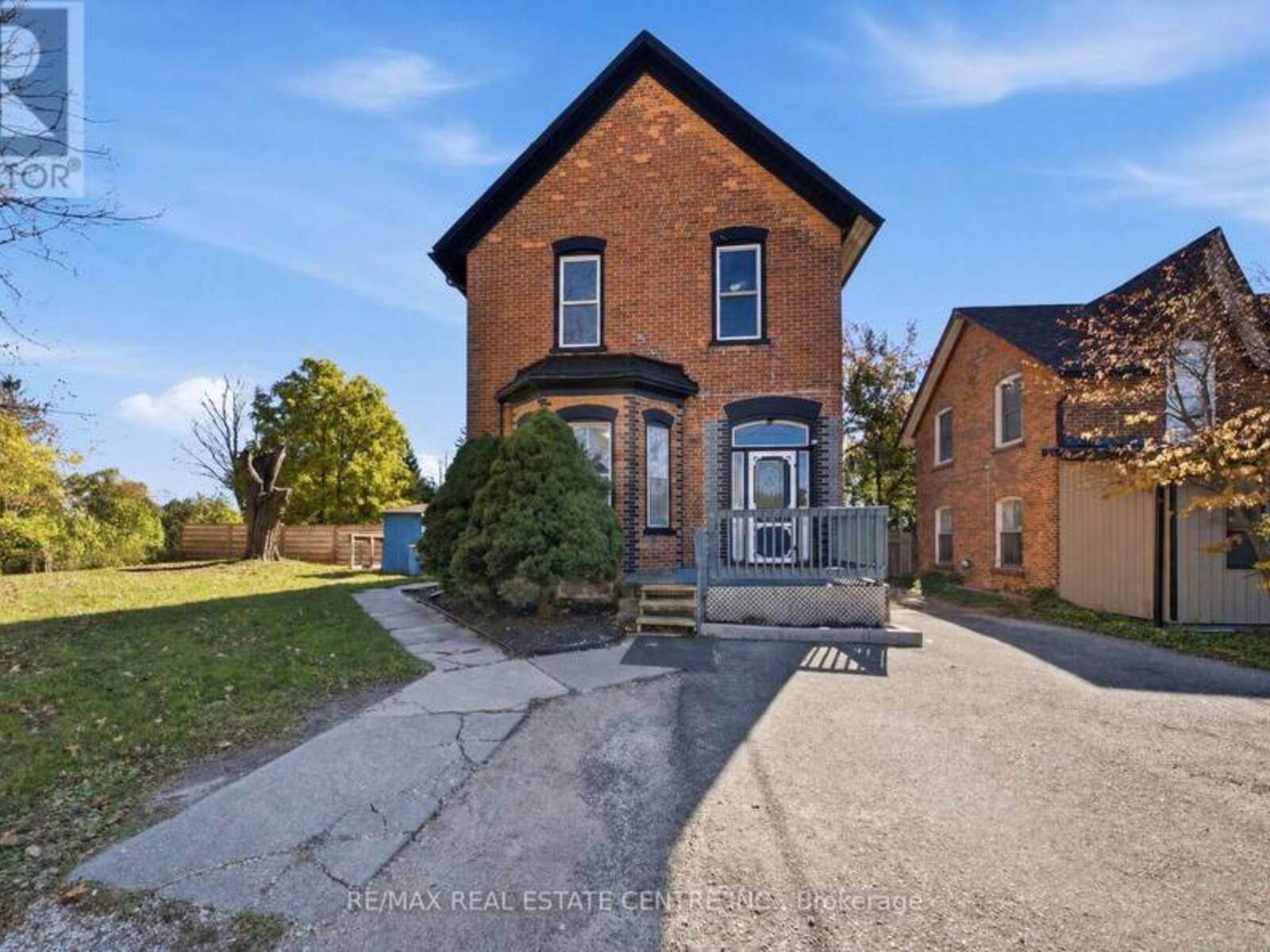 301 MAIN STREET W, Shelburne, Ontario L9V 2X8