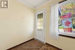 9 SPENCER AVENUE | Hamilton Ontario | Slide Image Thirty