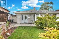 42 LIGHTWOOD DRIVE | Toronto Ontario | Slide Image One