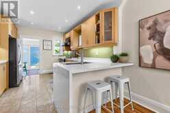 384A MONTROSE AVENUE | Toronto Ontario | Slide Image Eight