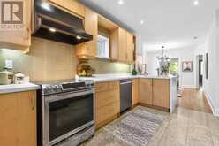 384A MONTROSE AVENUE | Toronto Ontario | Slide Image Nine