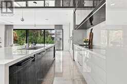 554 ST CLEMENTS AVENUE | Toronto Ontario | Slide Image Ten