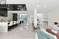 554 ST CLEMENTS AVENUE | Toronto Ontario | Slide Image Thirteen
