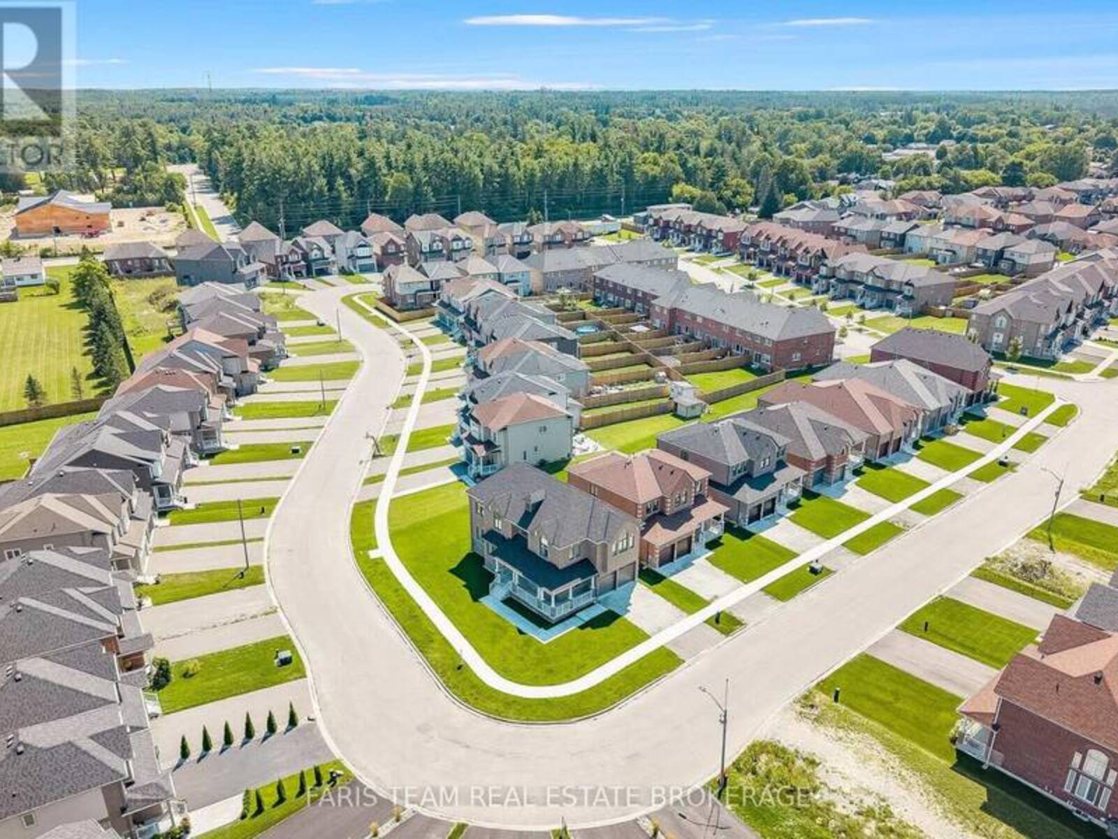 63 WOOD CRESCENT, Angus, Ontario L3W 0M5