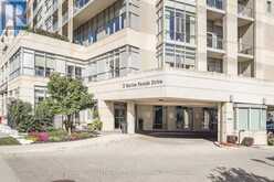 506 - 3 MARINE PARADE DRIVE | Toronto Ontario | Slide Image Two