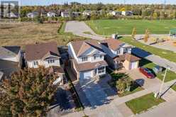 26 CASTLEBURY DRIVE | Guelph Ontario | Slide Image Two