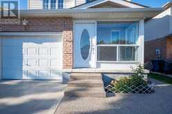 26 CASTLEBURY DRIVE | Guelph Ontario | Slide Image Three