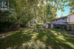 995 UPPER WELLINGTON STREET | Hamilton Ontario | Slide Image Forty-six