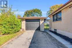 54 TWEEDSMUIR AVENUE | London Ontario | Slide Image Thirty-one
