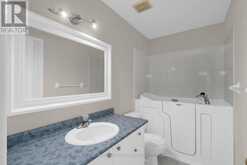 2 BROWN WOOD DRIVE | Barrie Ontario | Slide Image Nine