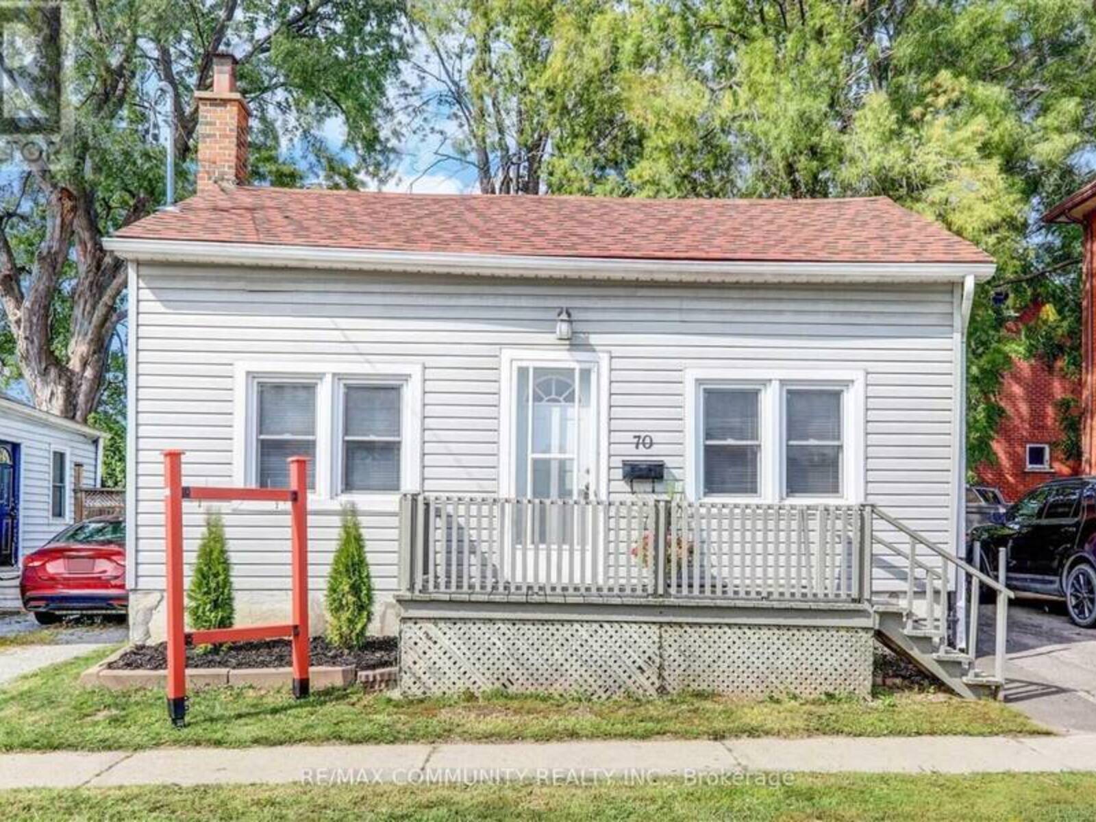 70 COLBORNE STREET W, Oshawa, Ontario L1G 1L7