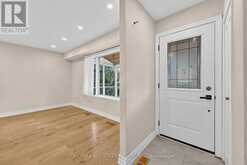 333 NEAL DRIVE | Richmond Hill Ontario | Slide Image Five