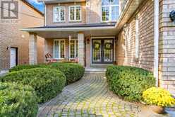 212 OLDE BAYVIEW AVENUE | Richmond Hill Ontario | Slide Image Six