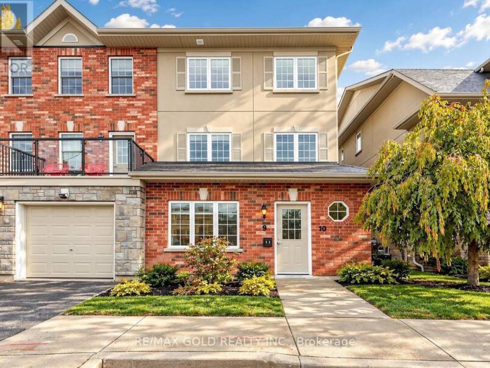 9 - 57 FERNDALE DRIVE S, Barrie, Ontario L4N 5W9