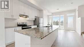 72 INGERSOLL LANE | Richmond Hill Ontario | Slide Image Sixteen
